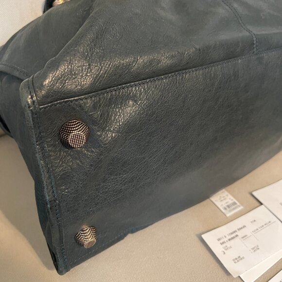 Authentic Balenciaga Work Leather Bag - 2011 Anthracite G21 Rose Gold Hardware - Picture 9 of 16